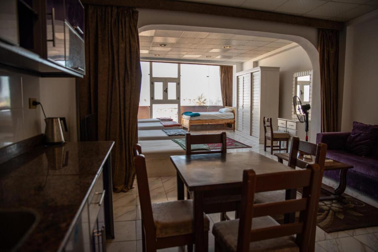 Station House Apartment ดาฮับ ภายนอก รูปภาพ