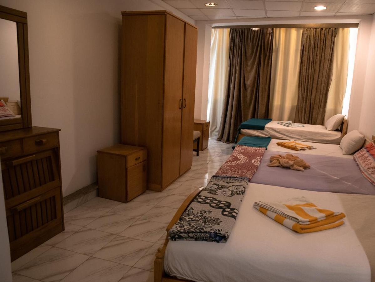 Station House Apartment ดาฮับ ภายนอก รูปภาพ